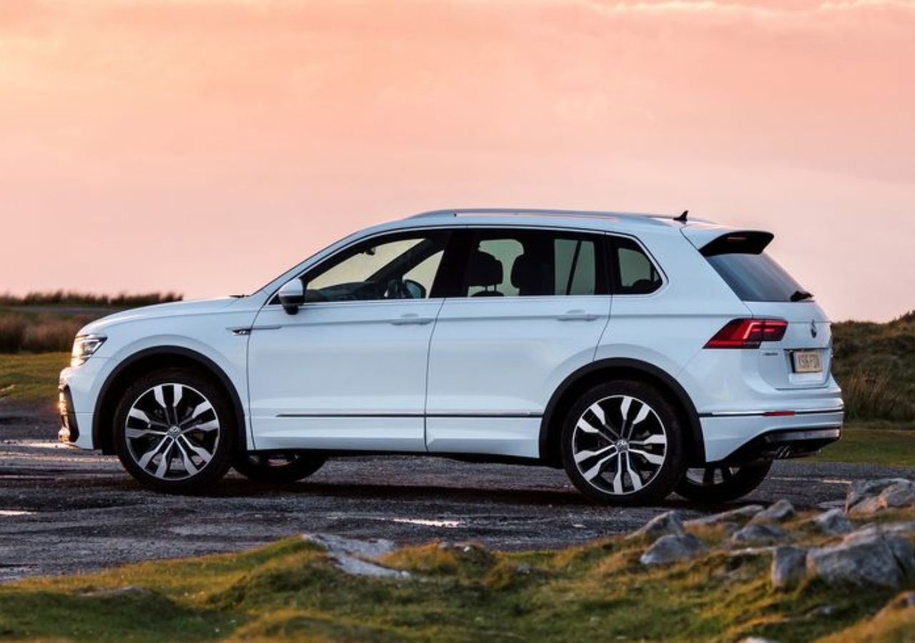 Volkswagen Tiguan R-Line Review –...