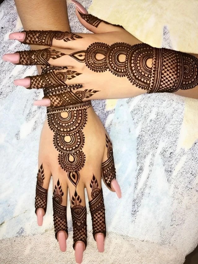 Trendy Mehndi Designs for Hariyali...