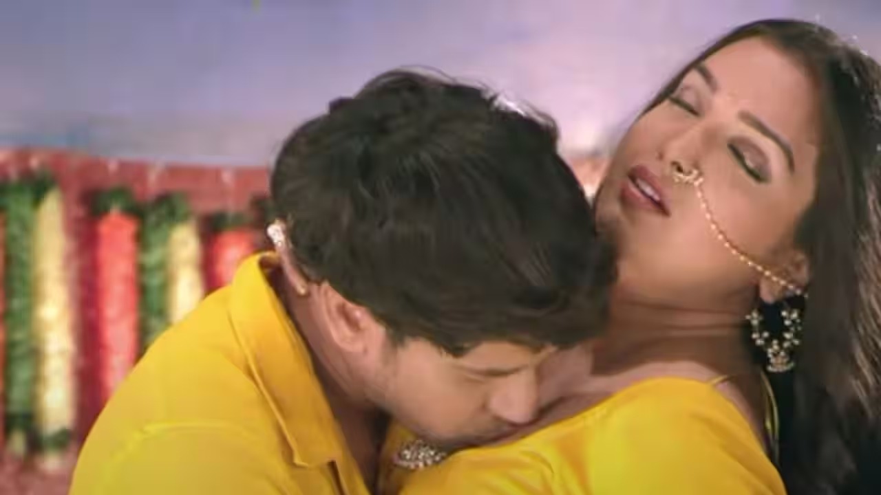 Aamrapali Dubey Breaks Silence On...