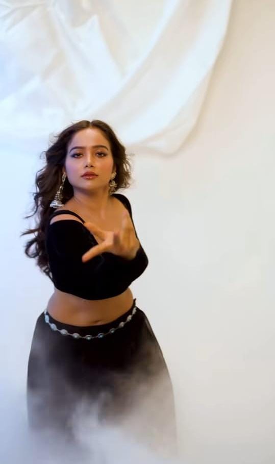 Manisa Rani Most Hot &...