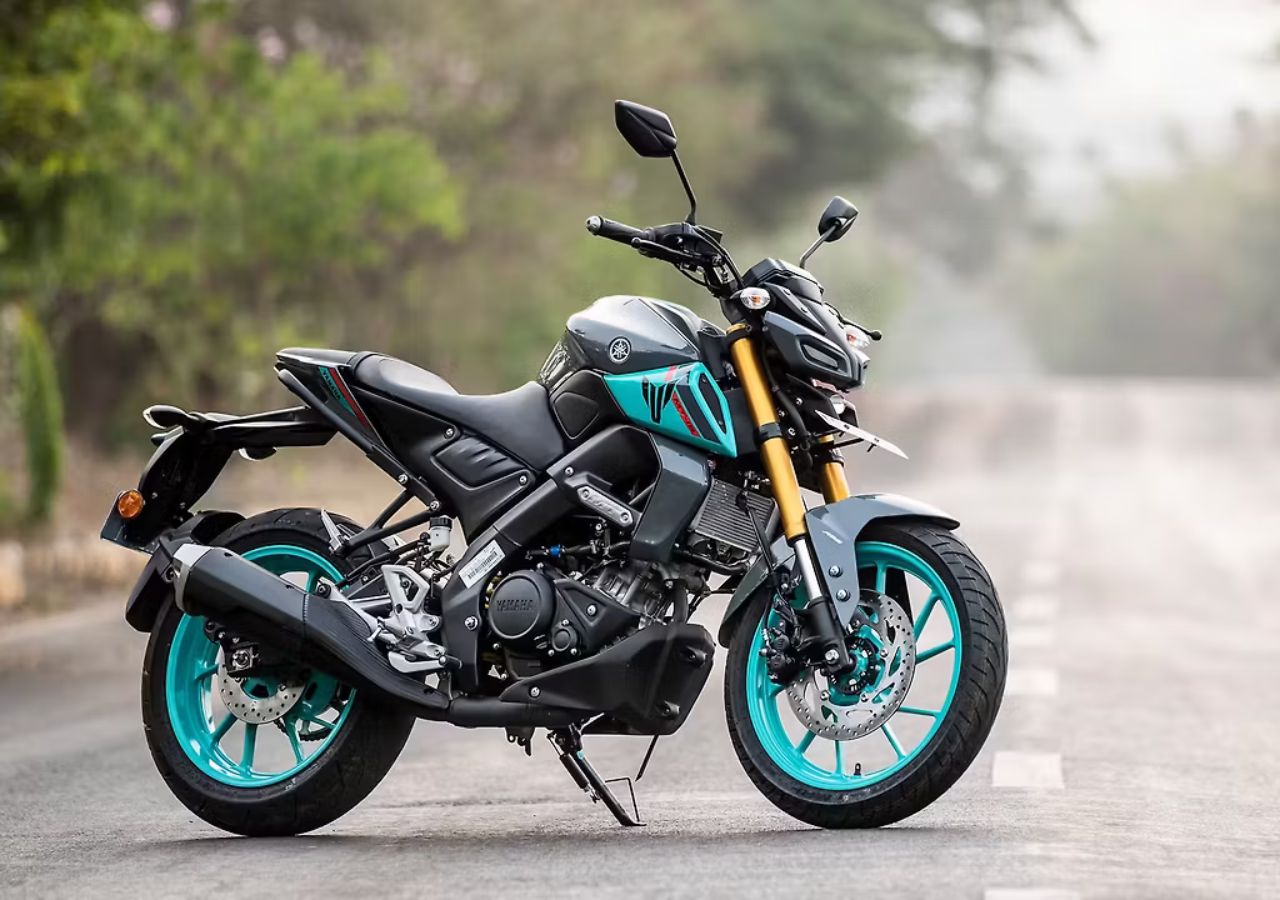 Yamaha MT-15 V2 2025: Aggressive...