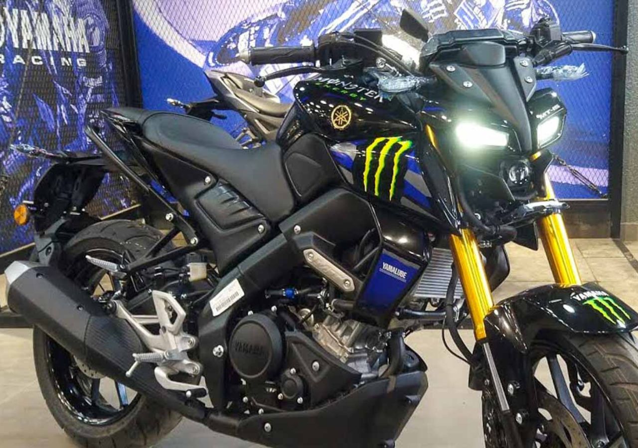 Yamaha MT-15 V2 2025: Aggressive...