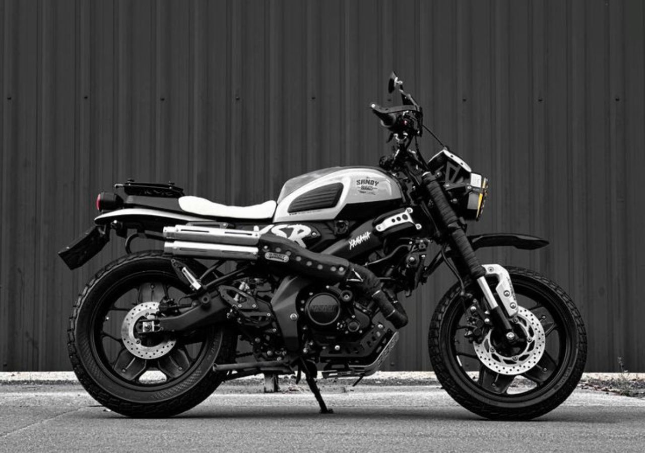 Yamaha XSR 155 2025: A...