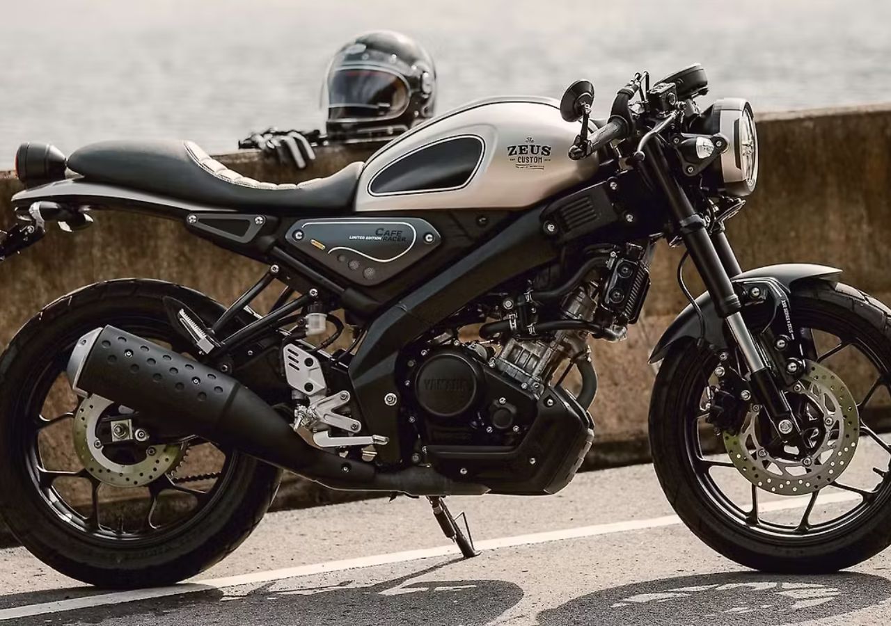 Yamaha XSR 155 2025 Review:...