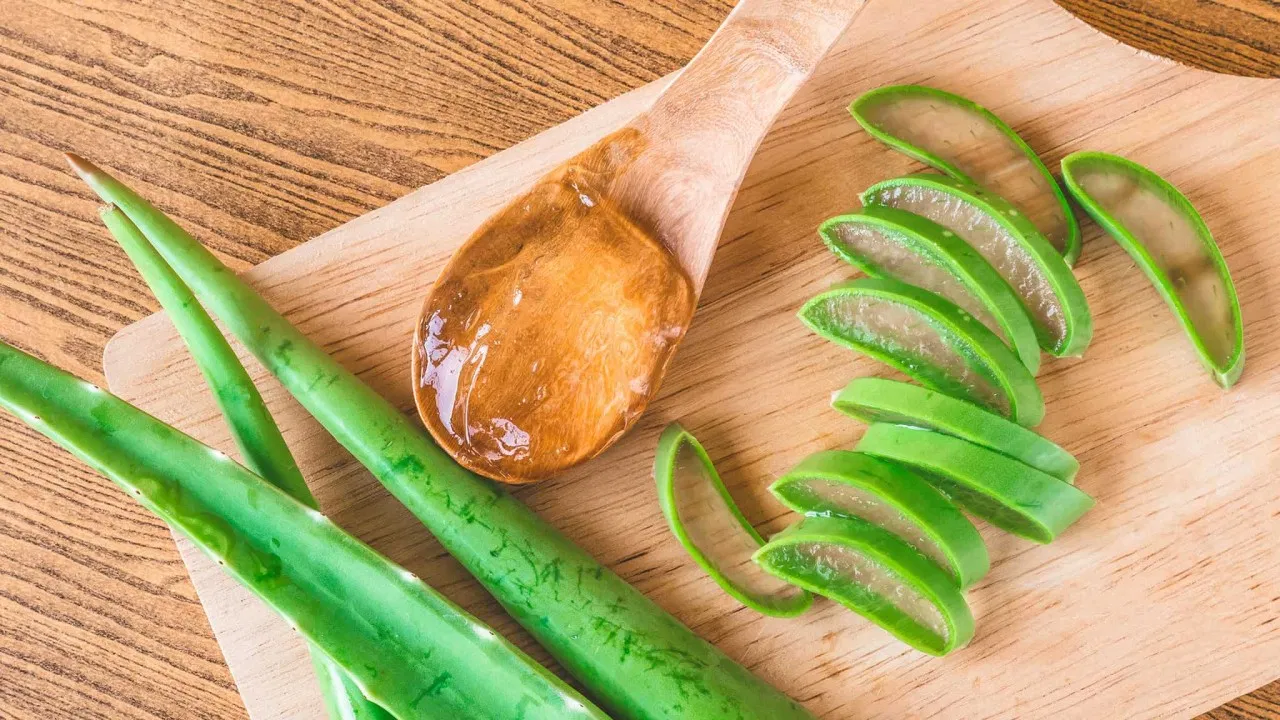 एलोवेरा से बालों को मजबूत...