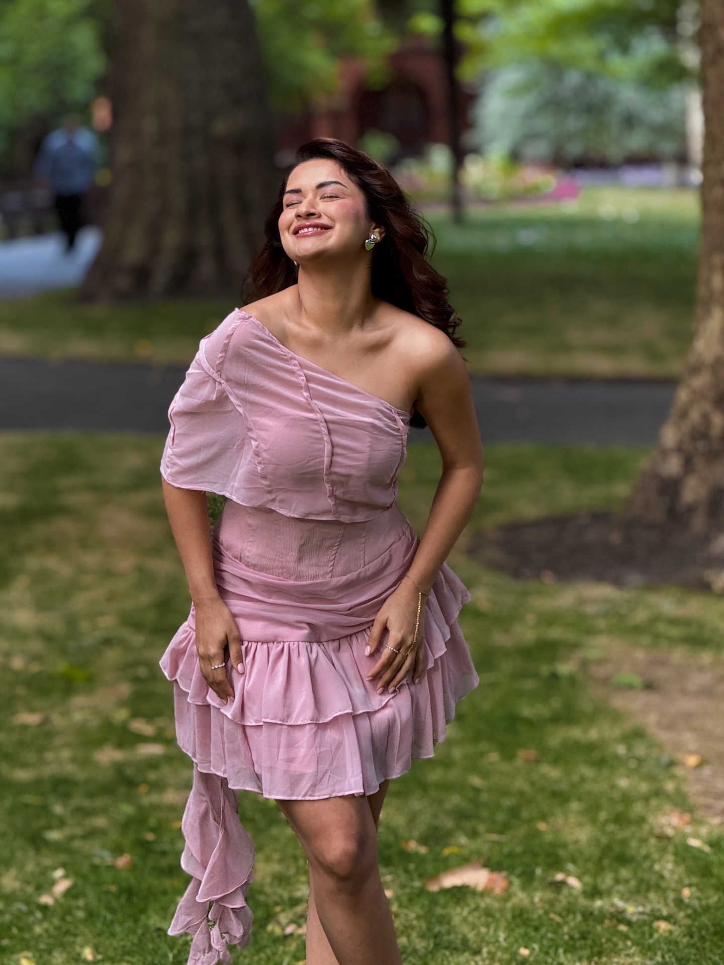 Avneet Kaur Glamorous Photo –...