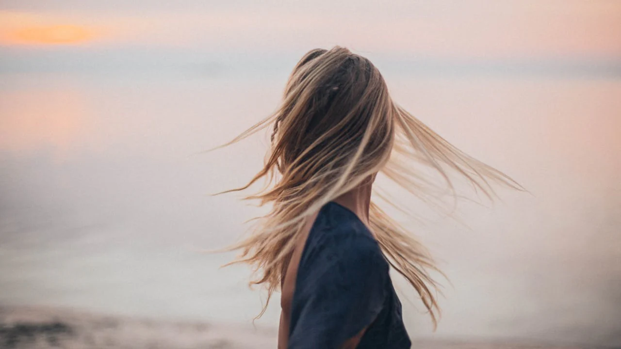 Hare Care Tips: बालों की...