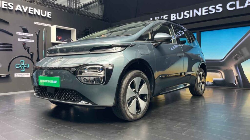 Save up to ₹10 lakh by converting petrol car to electric check best option