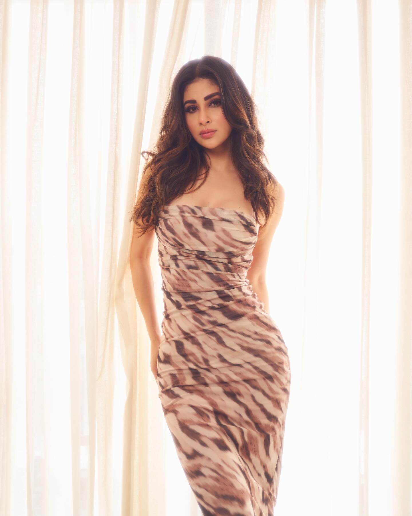 Mouni Roy Stuns in New...