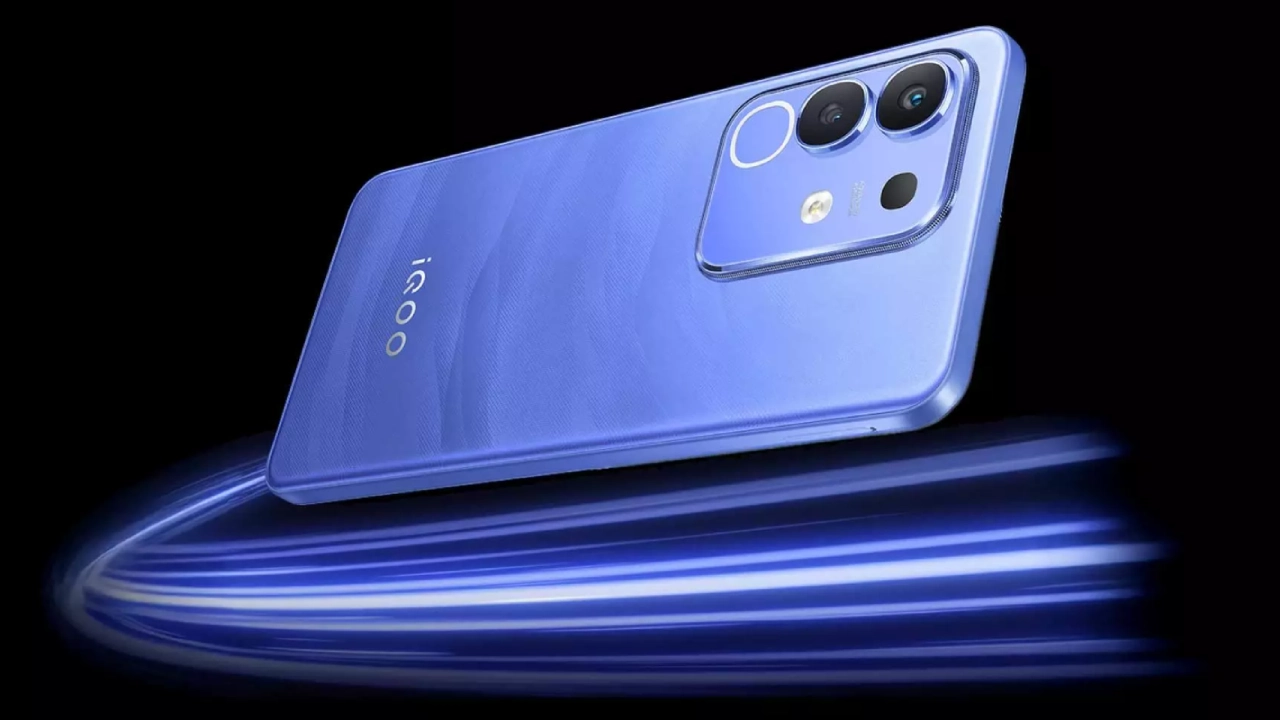 iQOO Z10 5G Review: Power,...