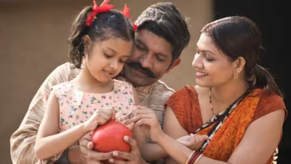 Deposit just Rs 1000 per month, your daughters future will by change this policy of LIC