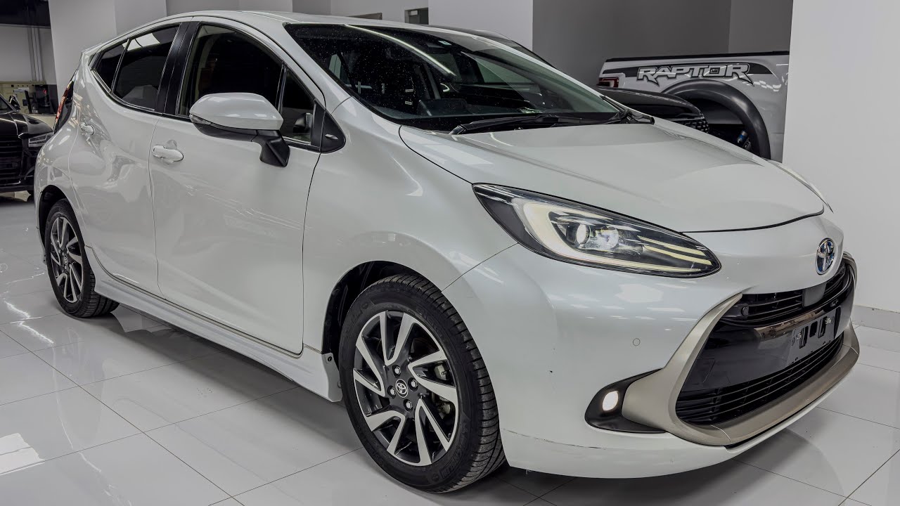 Toyota New Hybrid Car Spotted...