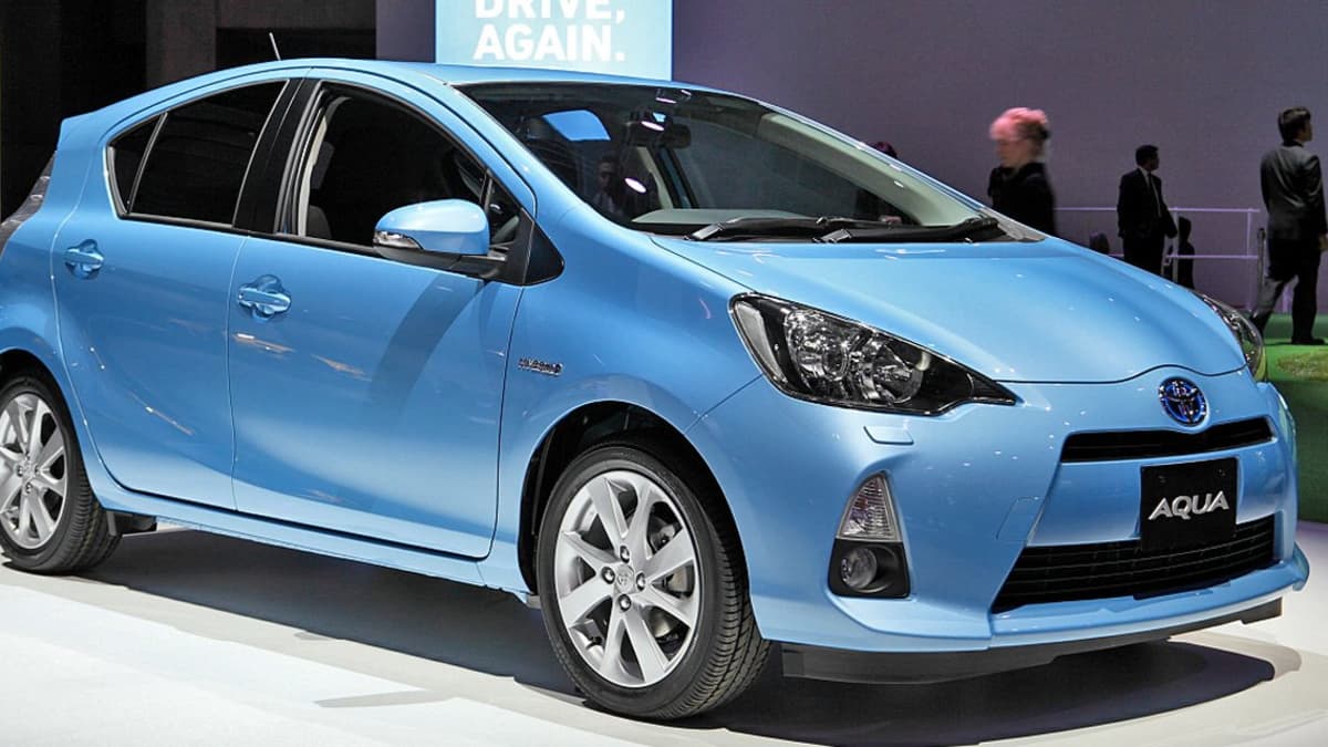 Toyota New Hybrid Car Spotted...