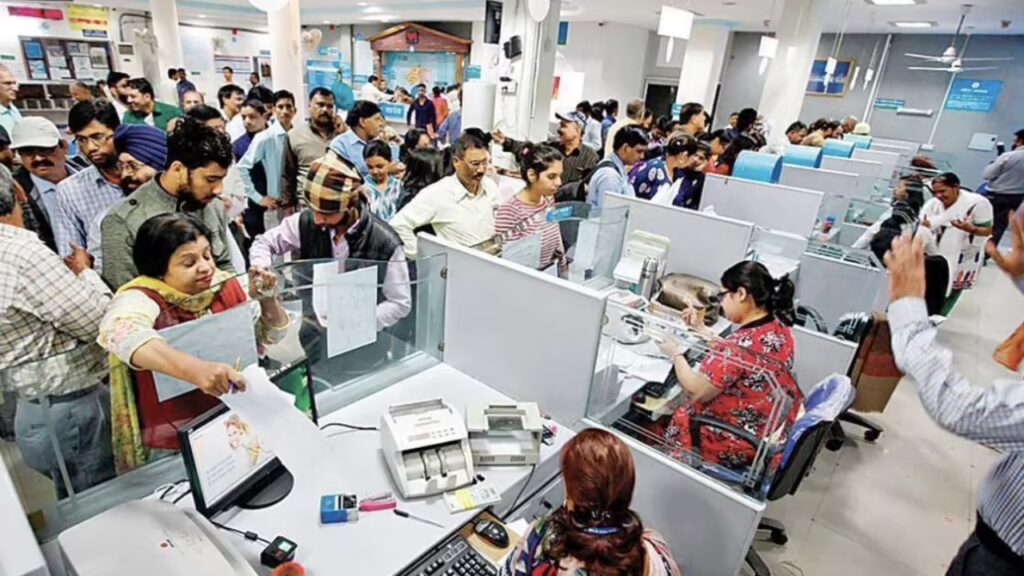 How to shift your savings account to another city? Know method