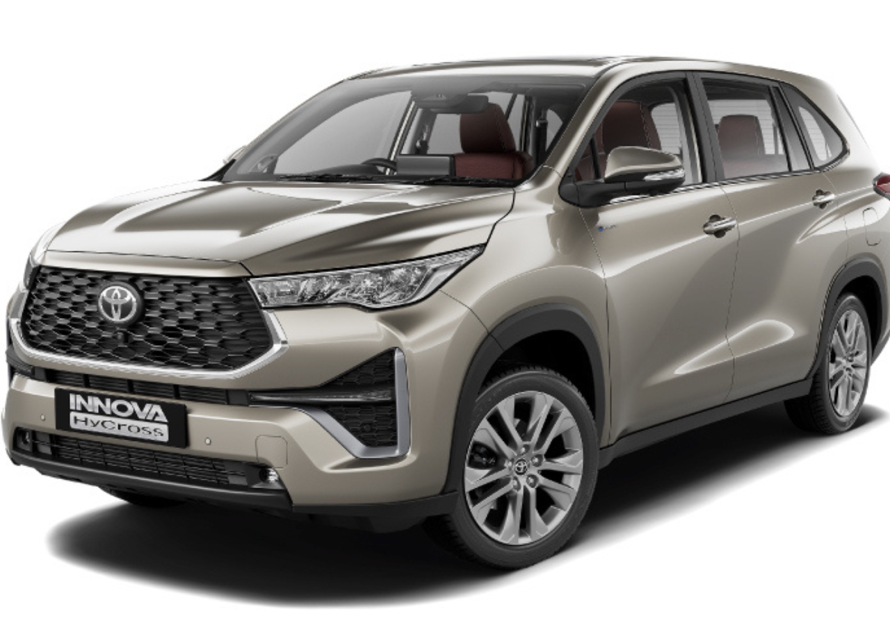 Toyota Innova Hycross 2025: New...