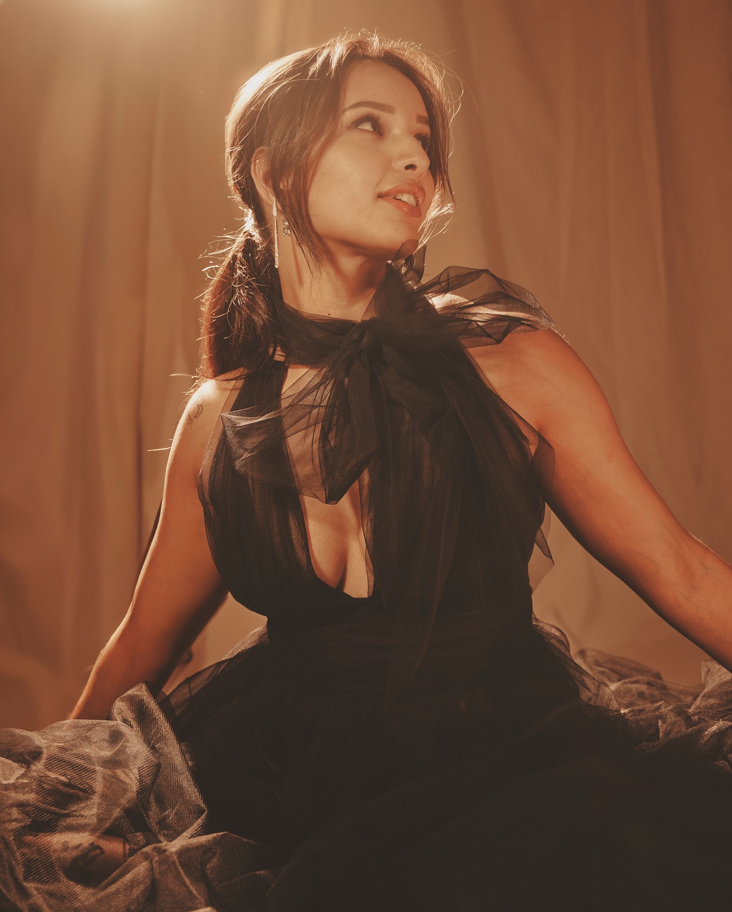 Tripti Dimri Flaunts Killer &...