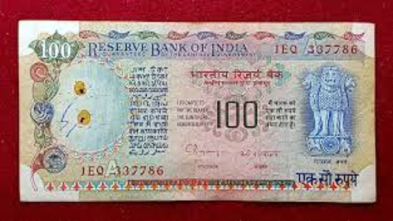 100 Rupees Note Can