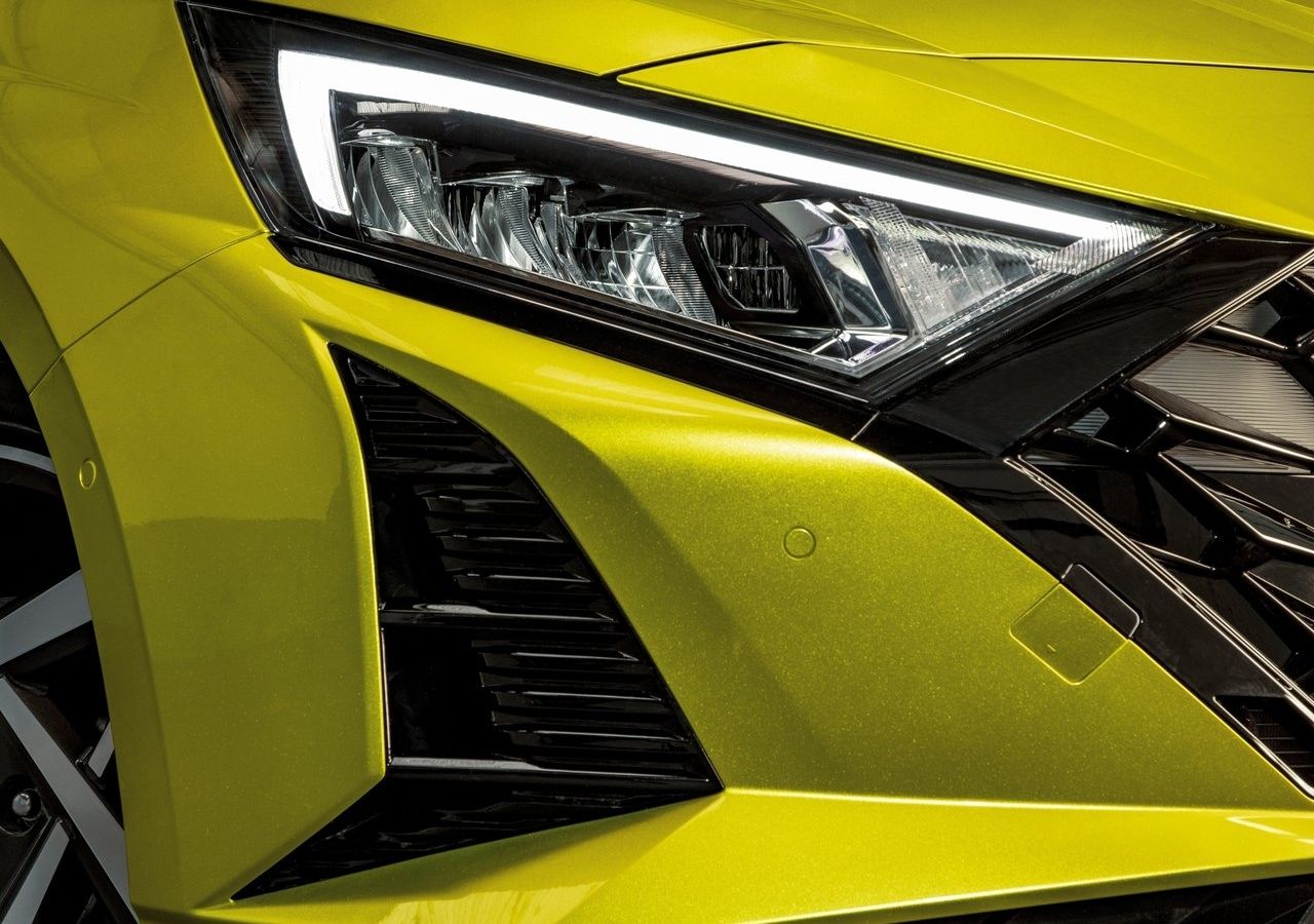 Why Hyundai i20 Sportz 2025...