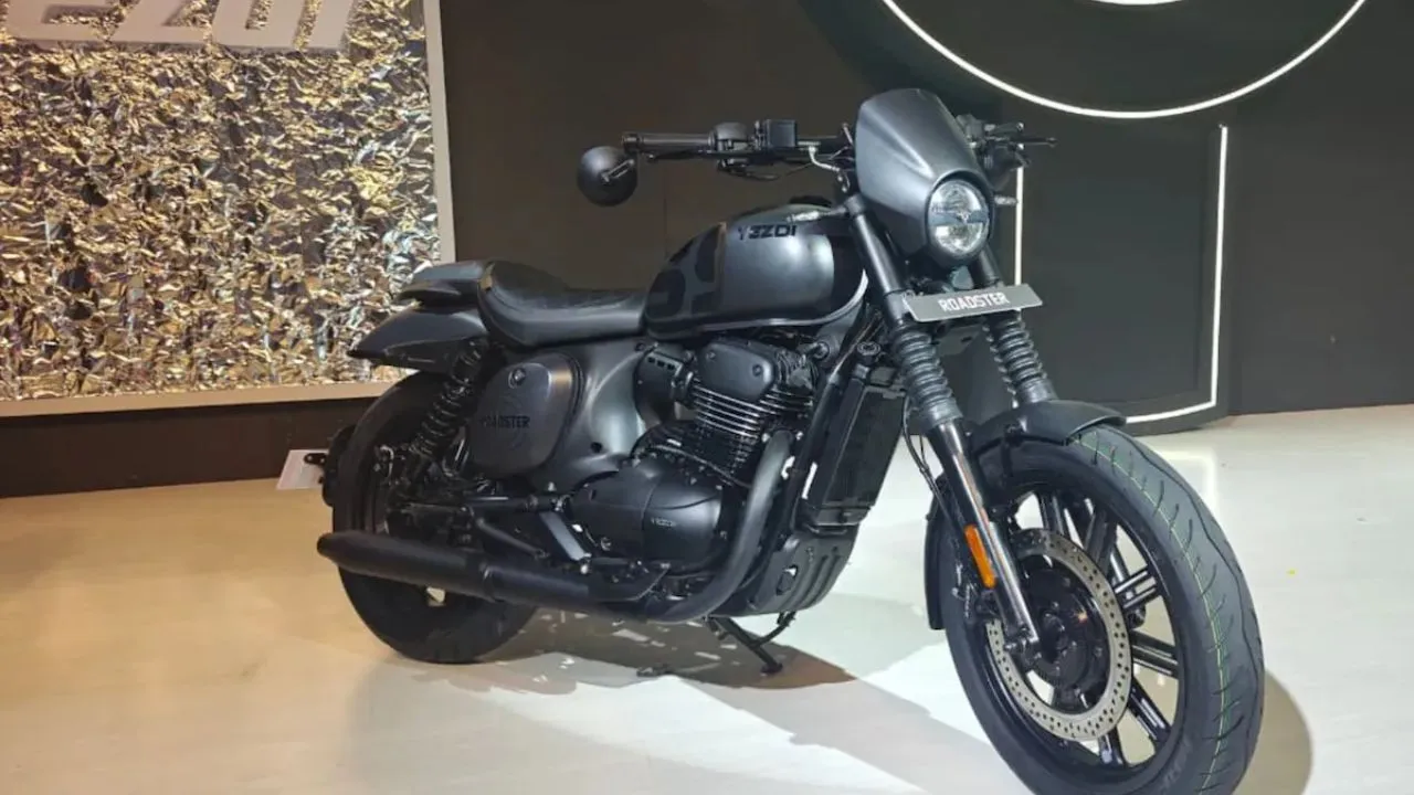 2025 Yezdi Roadster