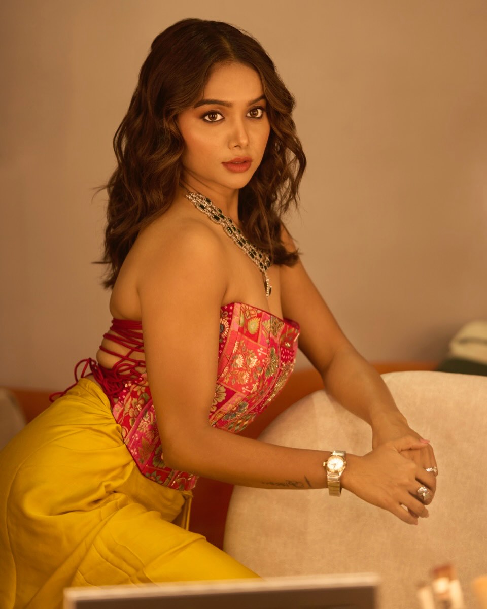 Manisha Rani Sexy Photos Set...