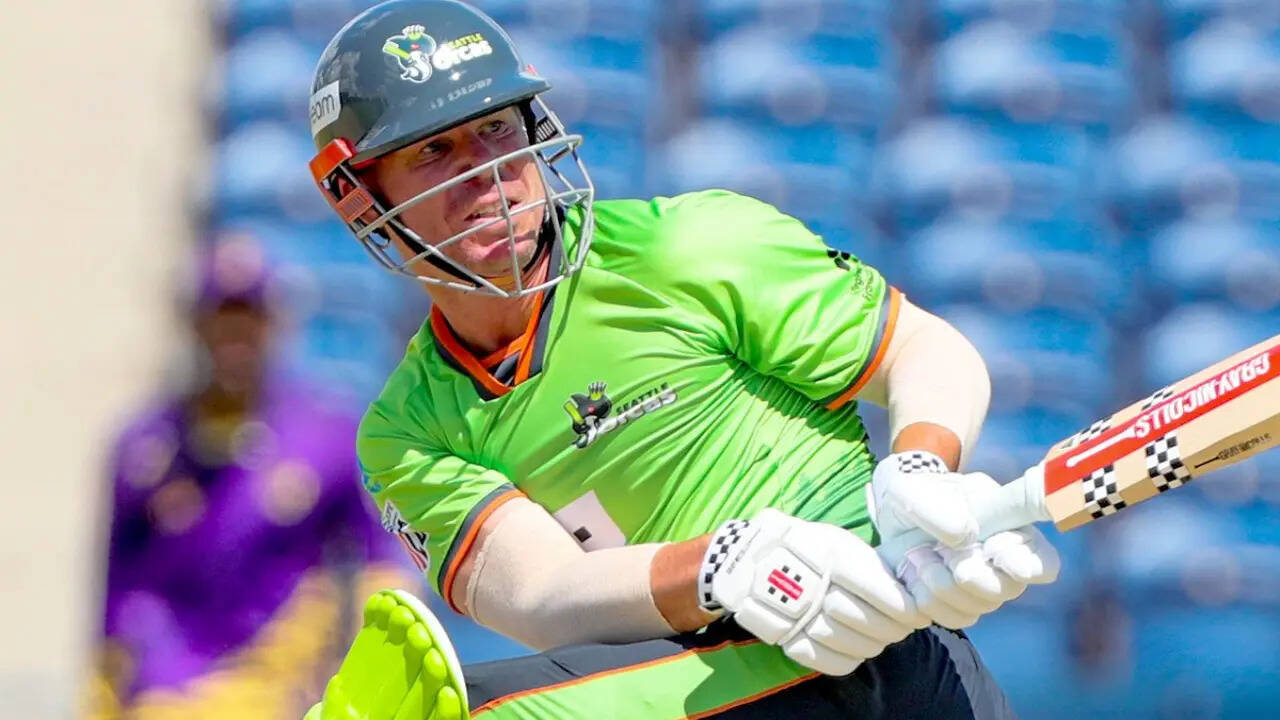 David Warner Total Wealth Revealed...