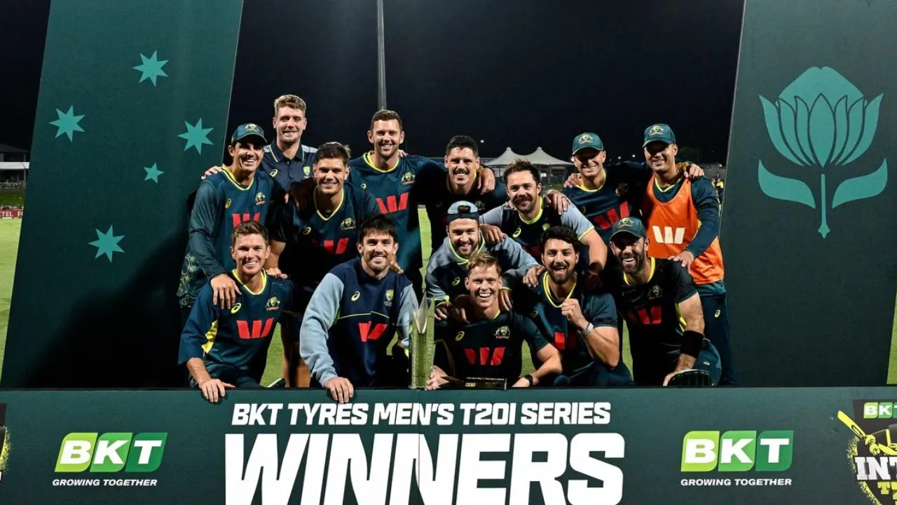 Australia Clinches 2 1 Series