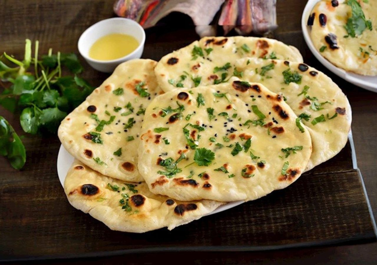 Ultimate Butter Naan Recipe: Soft,...