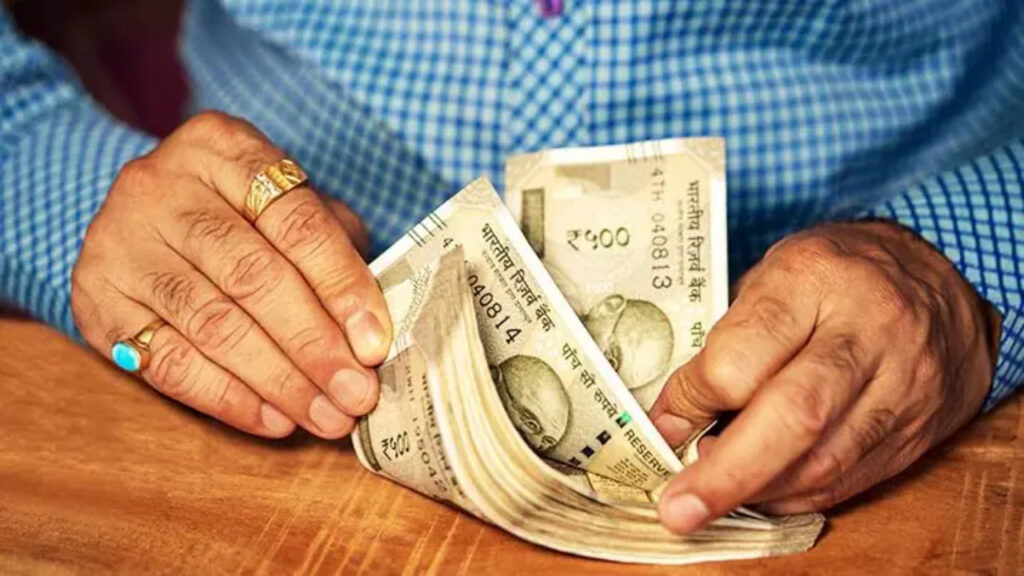 Write a tagline and opportunity to get Rs 21,000 instantly