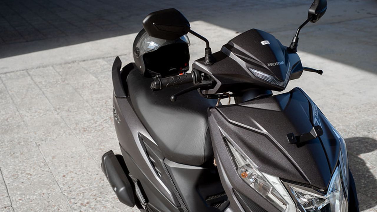 Honda Dio Scooter: An