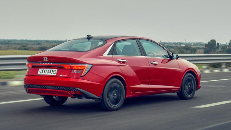 Hyundai Verna: Stylish Sedan with Great Features and Powerful Performance