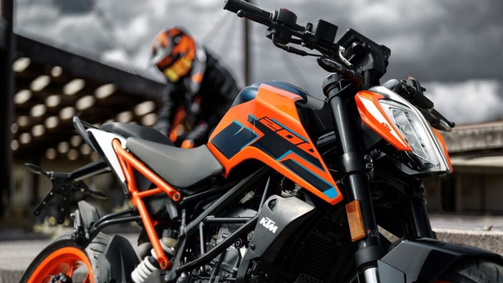 New KTM 690 Enduro R Adventure Bike Launches With Modern Features and Updates