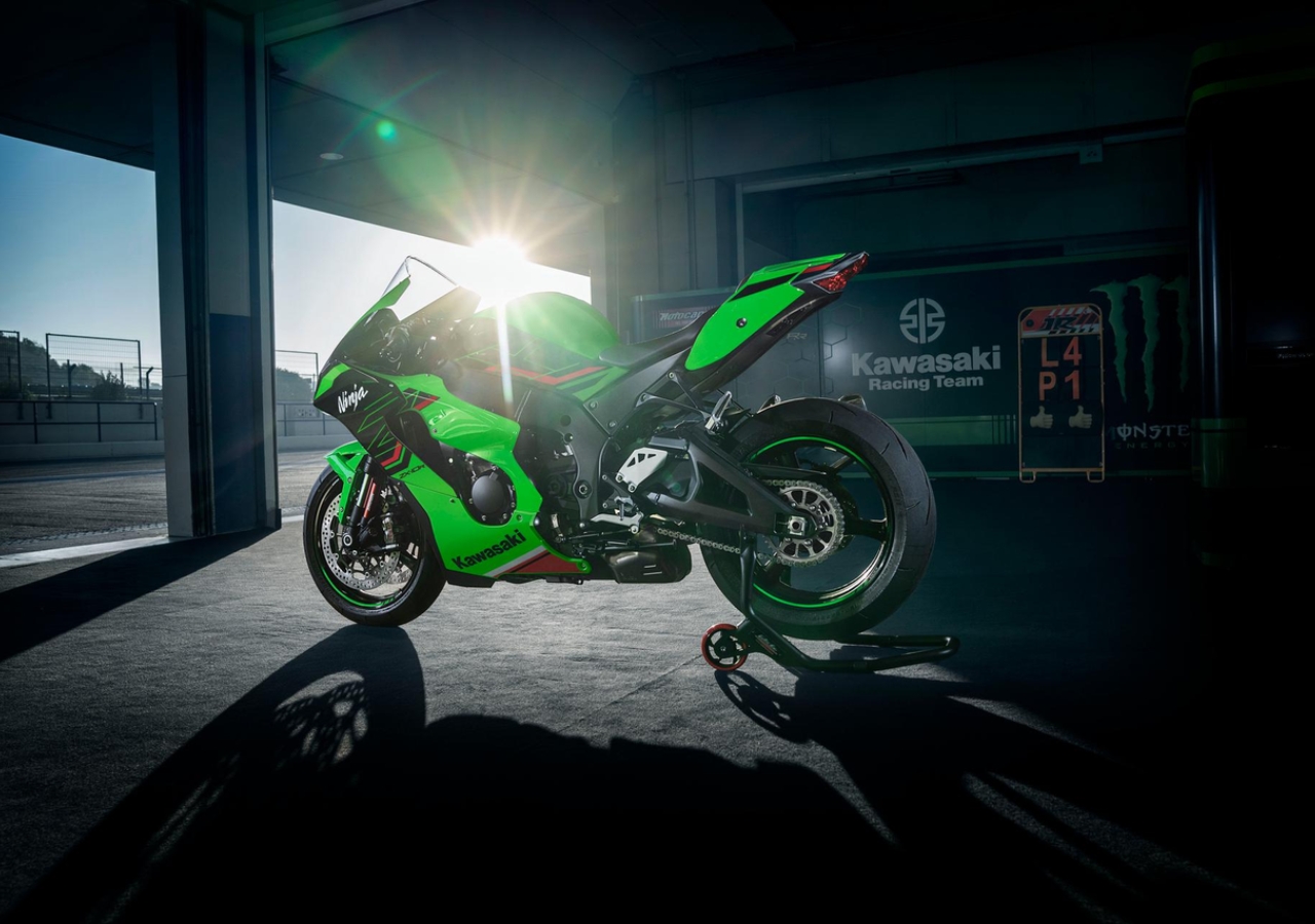 New Kawasaki Ninja ZX-10R 2025...