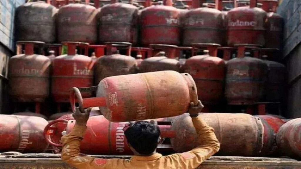 LPG Shortage- Restaurant Food Prices May Rise 20–30%, Bad News for Food Lovers