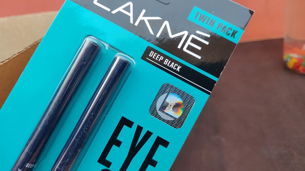 Lakme 9 to 5 Kajal...