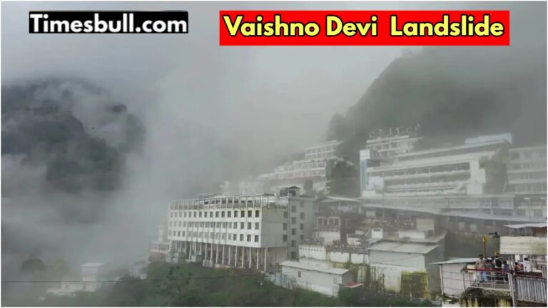 Vaishno Devi Yatra Halted After Landslide Near Ardhkuwari, Rescue Operations Underway