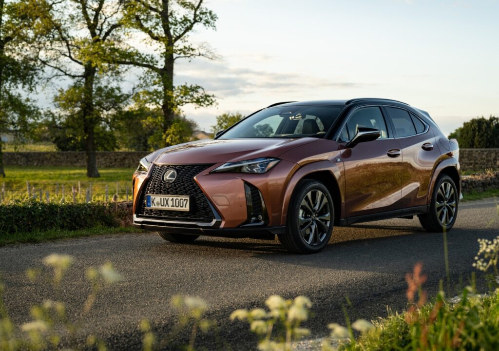 Lexus UX Electric 3