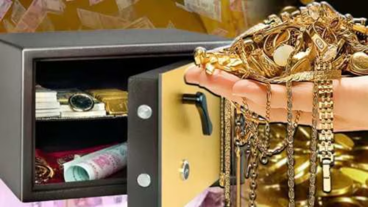 This Direction of The Safe or Locker Will Increase Your Bank Balance and Wealth 2 Lock Money in This Direction