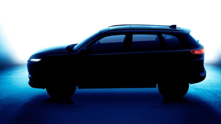 Maruti’s new midsize SUV! Underbody CNG tank will give you tremendous mileage and space