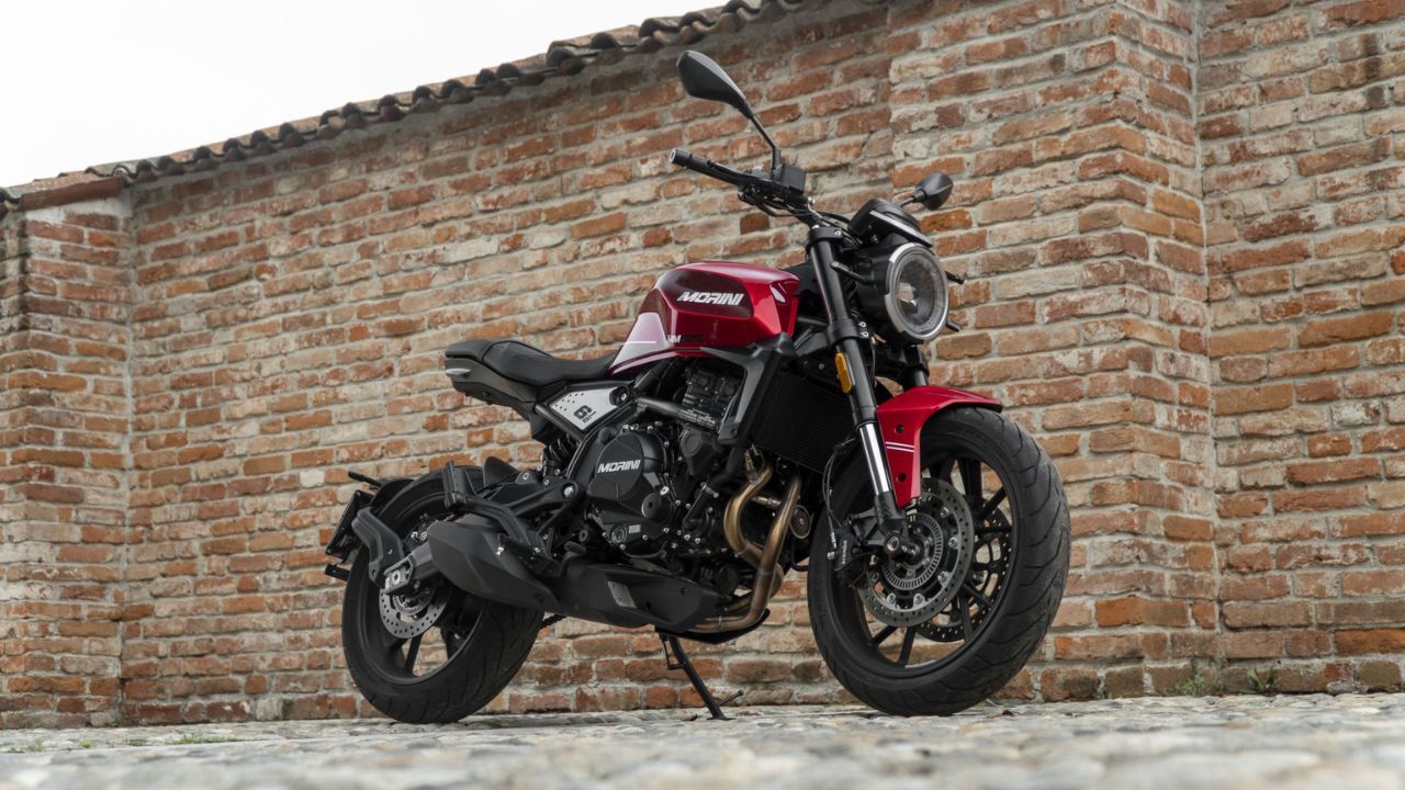 Moto Morini Seiemmezzo: The roadster...