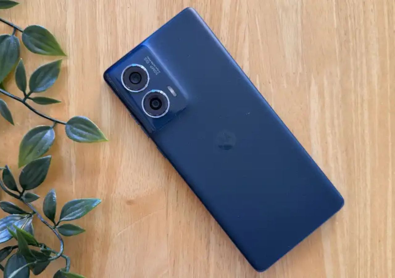 Motorola Edge 50 Fusion :...