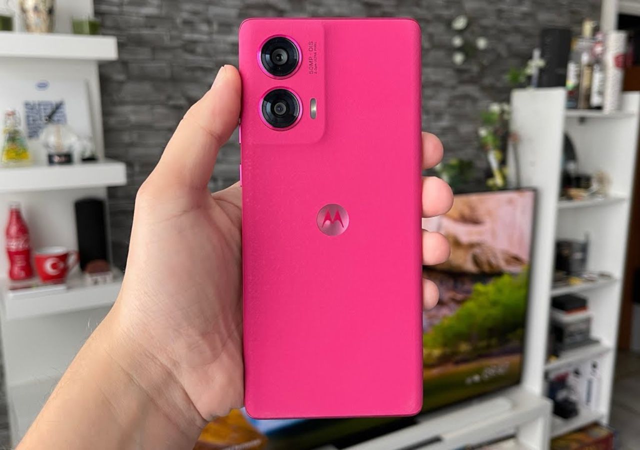 Motorola Edge 50 Fusion :...