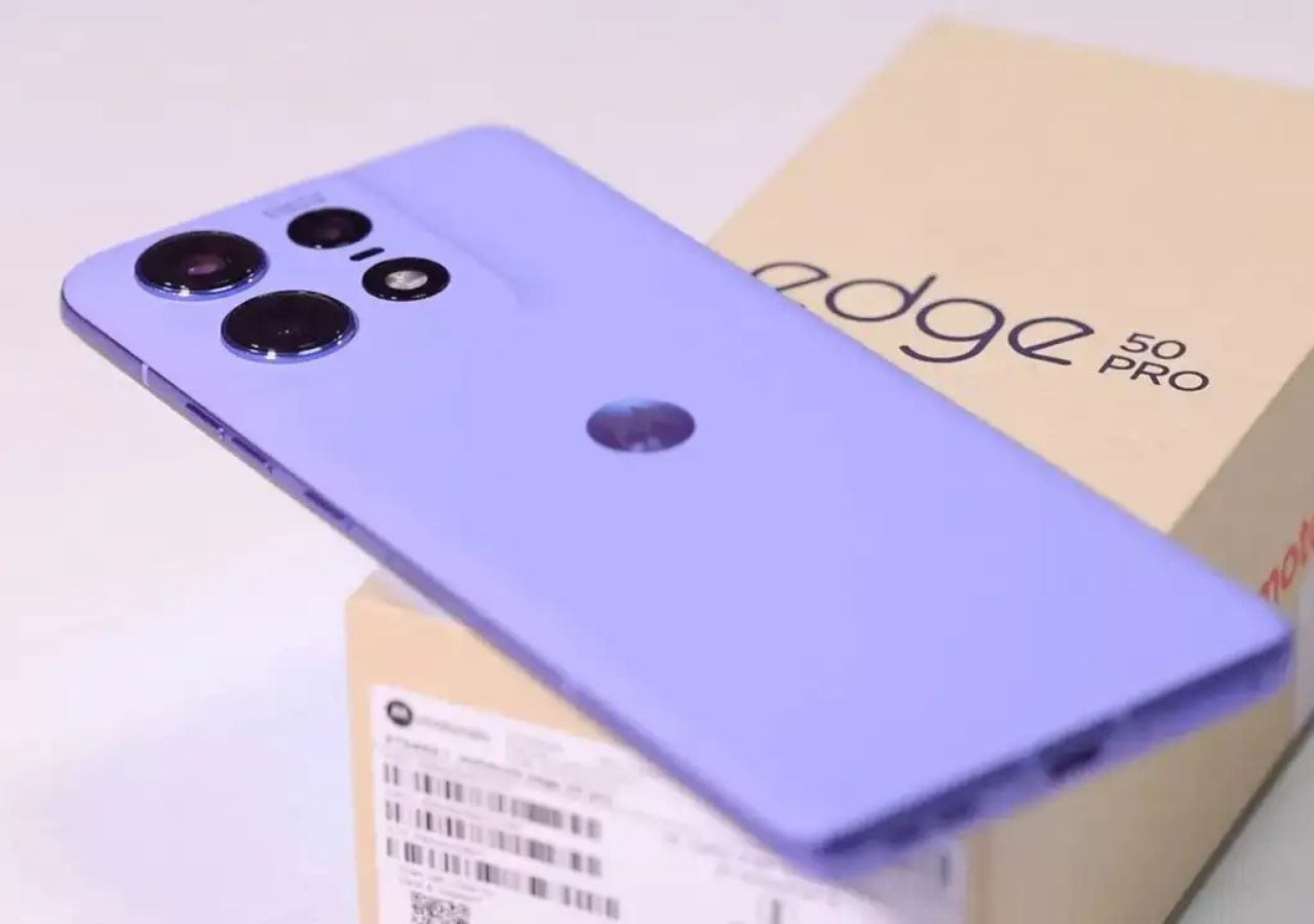 Motorola Edge 50 Review: The...