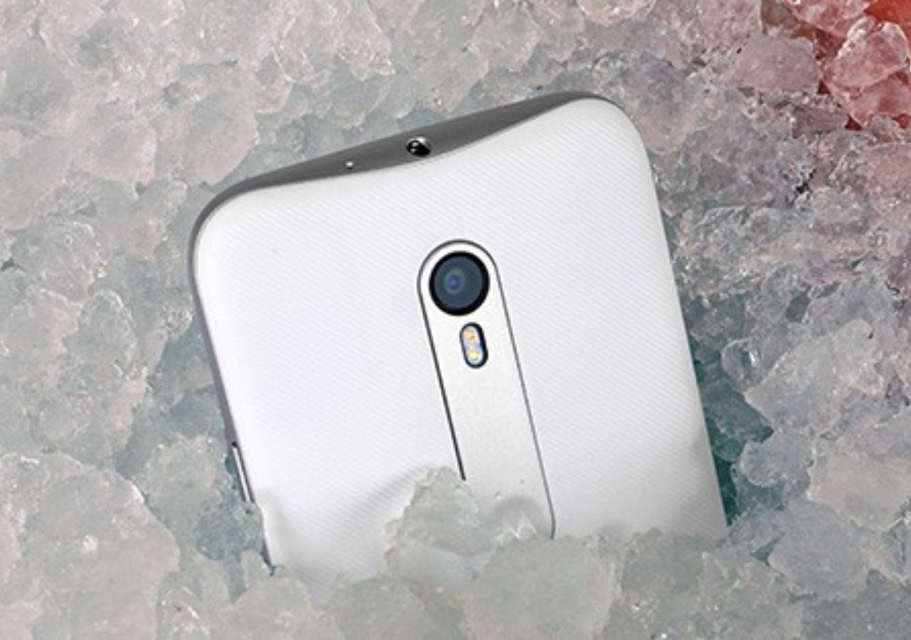 The Little Phone That Could:...