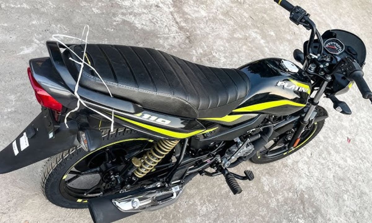 New Bajaj Platina 2025: A...