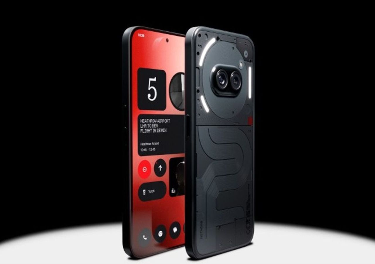 Nothing Phone (2a): Style Over...