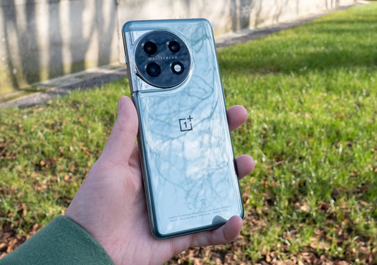 OnePlus 11 5G Review: Flagship...