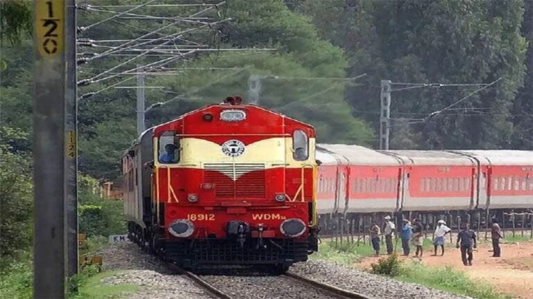 Indian Railways gave a big gift to the passengers, travel on this route will be easy