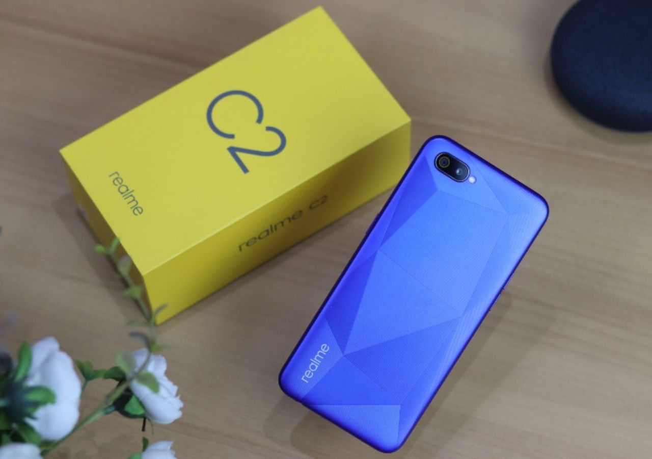 Realme C2 Review: A Budget...