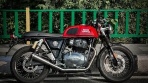 Royal Enfield Interceptor 650 (1)