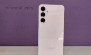 Samsung Galaxy A55 5G at just 26,000 on Flipkart with 256GB internal storage, See Offers!